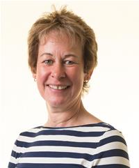 Profile image for Councillor Lyn Walters